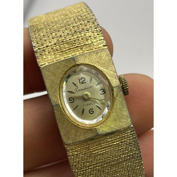 Vintage LADIES DOMINION Watch, Running 17 Jewel - Picture 2 of 10